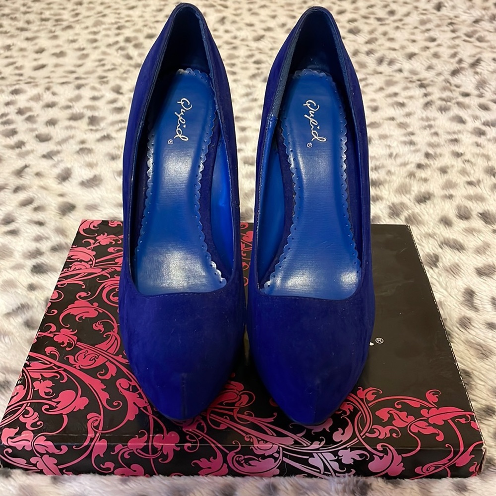 Qupid heels/ size 7.5, royal blue. Wore once- gently used- like new